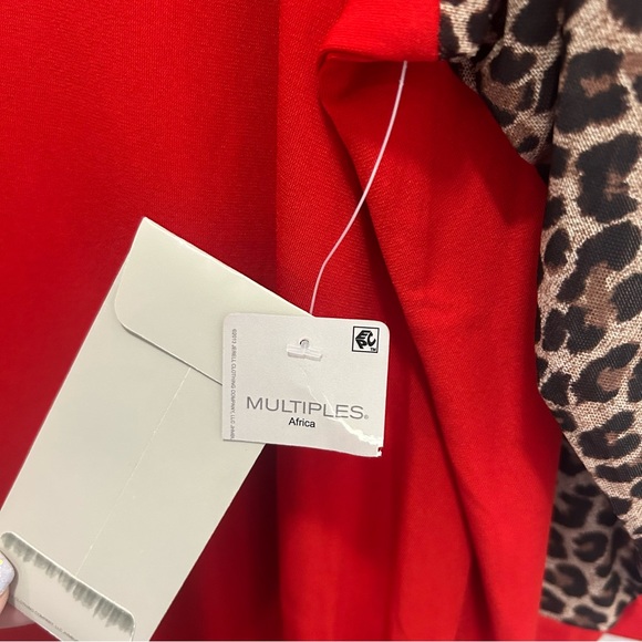 Multiples Leopard Stripe Sleeve Red Top NEW 2X - Picture 8 of 9